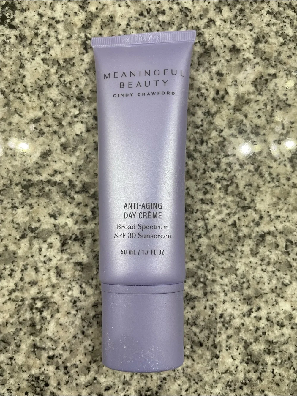 Meaningful Beauty Anti-Aging Day Crème with SPF 30.